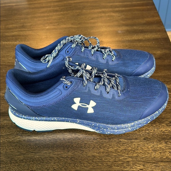 Under Armour Other - Under Armour Navy Sneakers with White Logo *Like new* mens 10.5, $4.99 shipping